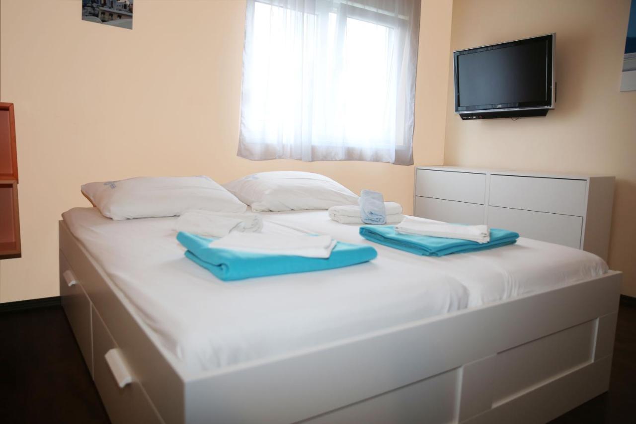 Villa Mit Whirlpool Fuer 32 Per Crikvenica Buitenkant foto