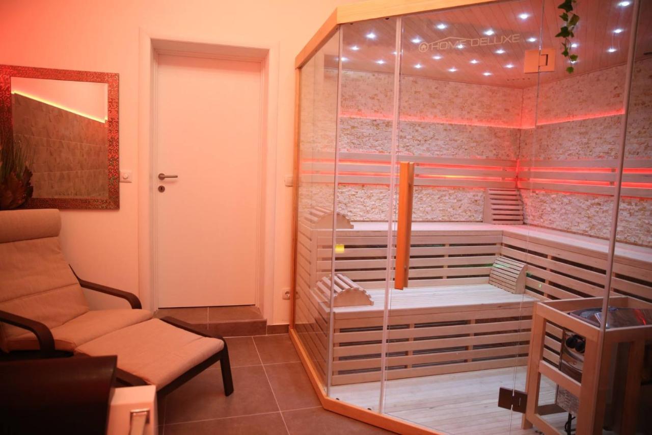 Villa Mit Whirlpool Fuer 32 Per Crikvenica Buitenkant foto